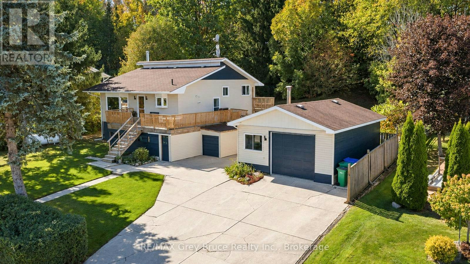 150 Macintosh Drive, Georgian Bluffs, ON, N0H 1S0