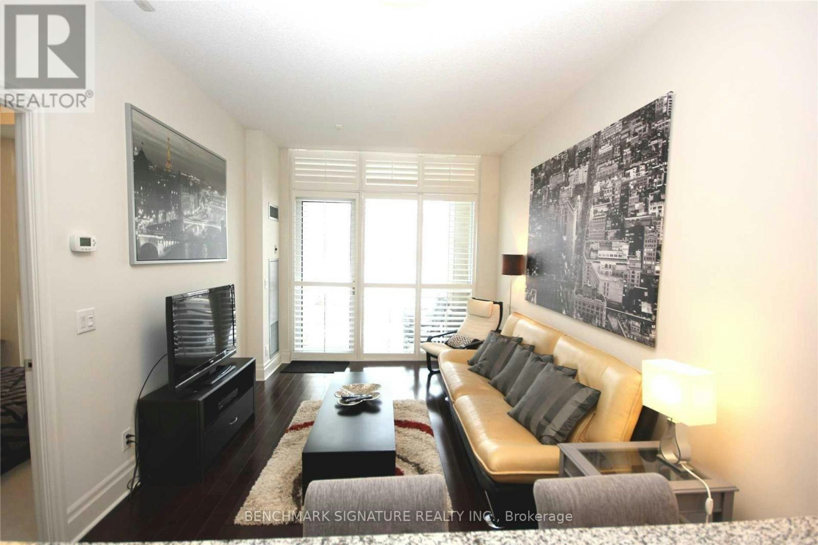 110-57 Upper Duke Crescent, Markham, ON, L6G 0B8 - 4