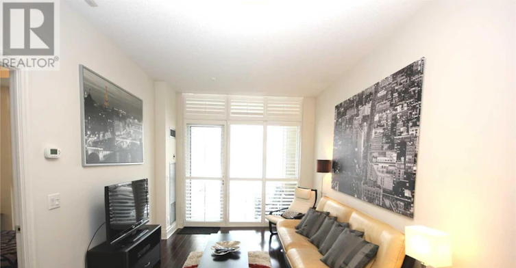 110-57 Upper Duke Crescent, Markham, ON, L6G 0B8 - 4