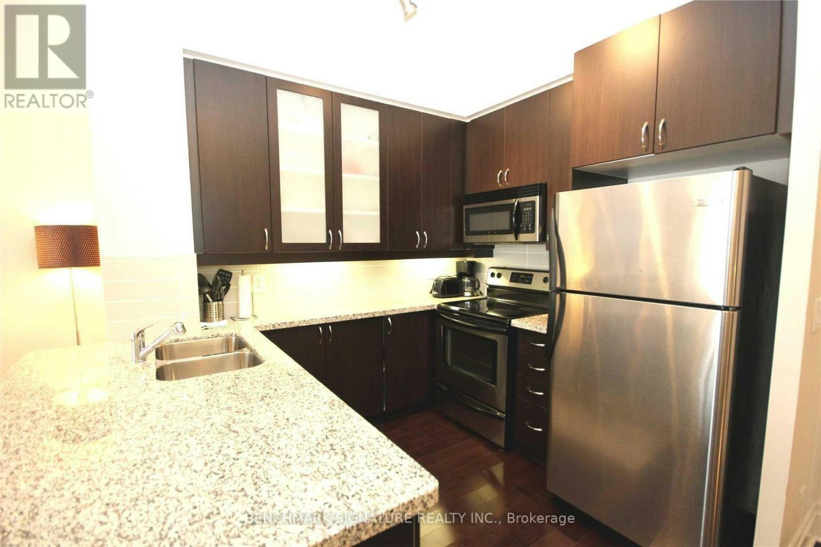 110-57 Upper Duke Crescent, Markham, ON, L6G 0B8 - 8