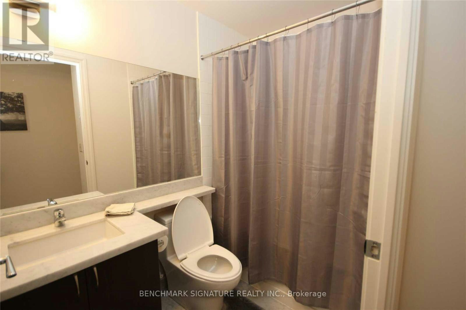 110-57 Upper Duke Crescent, Markham, ON, L6G 0B8 - 3