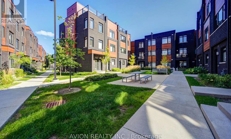 83-370 Red Maple Road