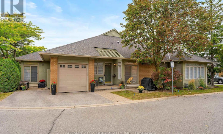 24 Sandpiper Key Way
