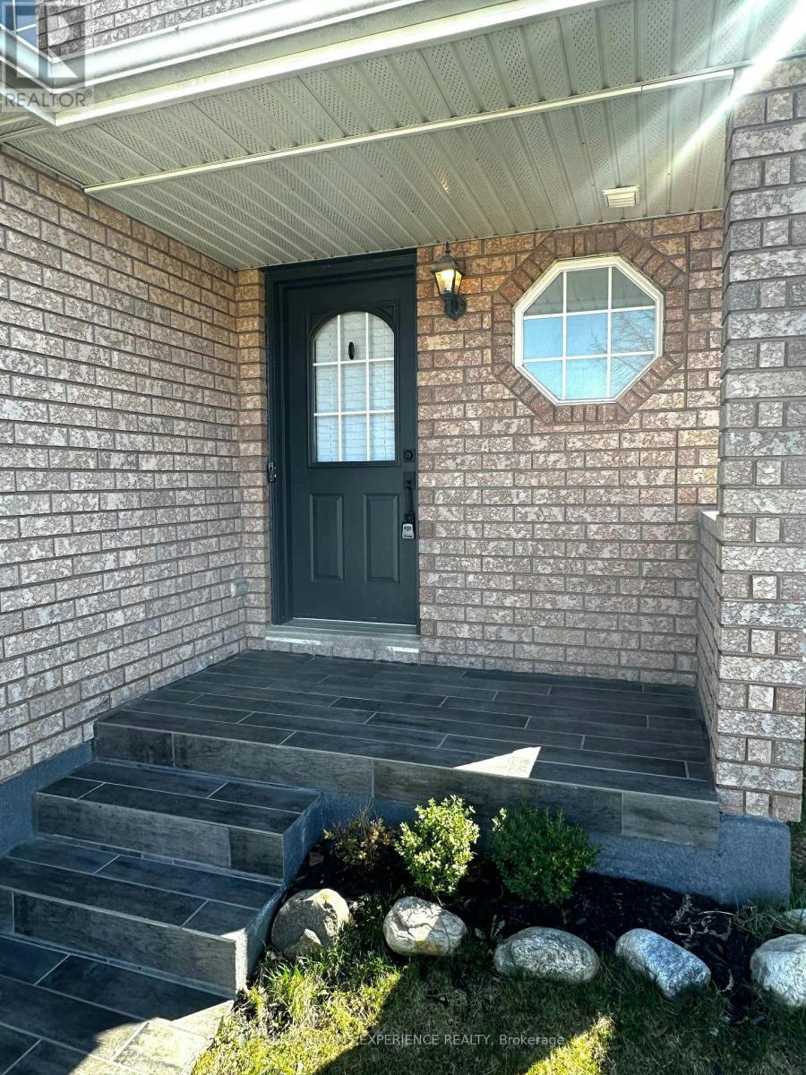 205 Tunbridge Road, Barrie, ON, L4M 6R6 - 3