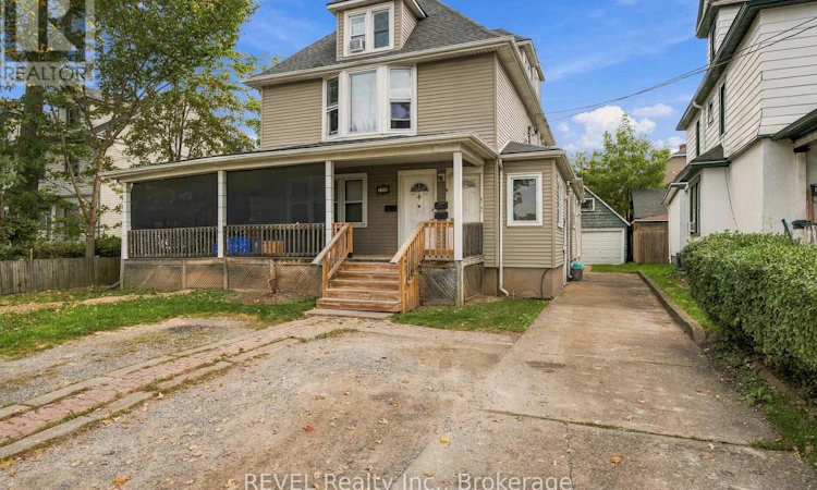 132 Hellems Avenue