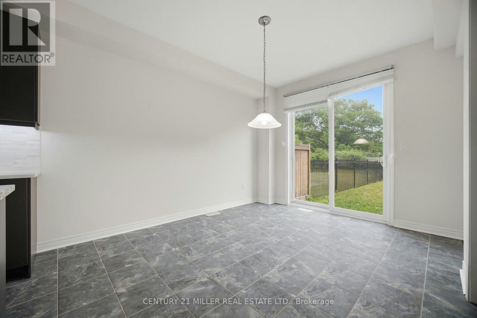 2455 Village Common, Oakville, ON, L6M 0S2 - 14