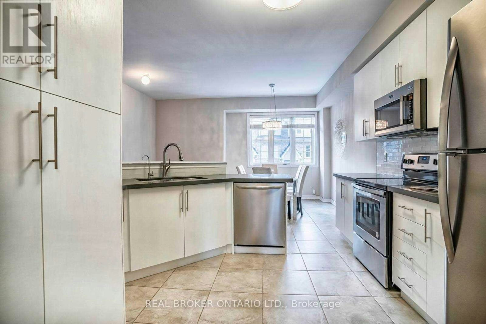 1424 Granrock Crescent, Mississauga, ON, L5V 0E1 - 4