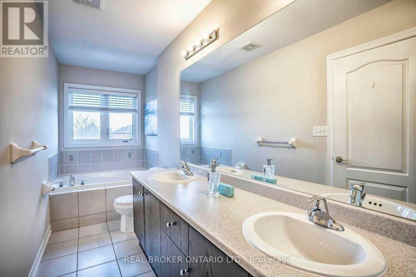 1424 Granrock Crescent, Mississauga, ON, L5V 0E1 - 9