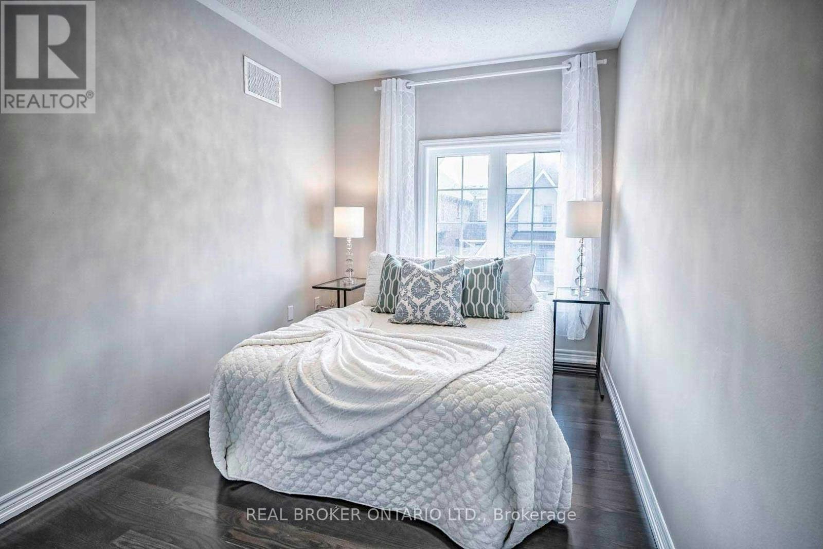 1424 Granrock Crescent, Mississauga, ON, L5V 0E1 - 10