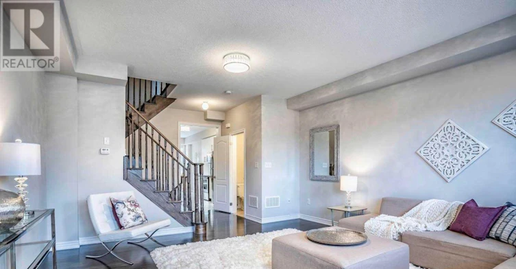 1424 Granrock Crescent, Mississauga, ON, L5V 0E1 - 2