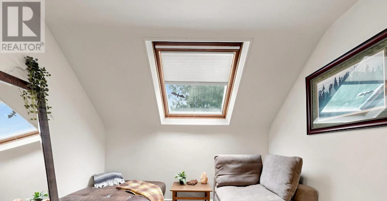 5 Ambleside Avenue, Toronto, ON, M8Z 2H5 - 24