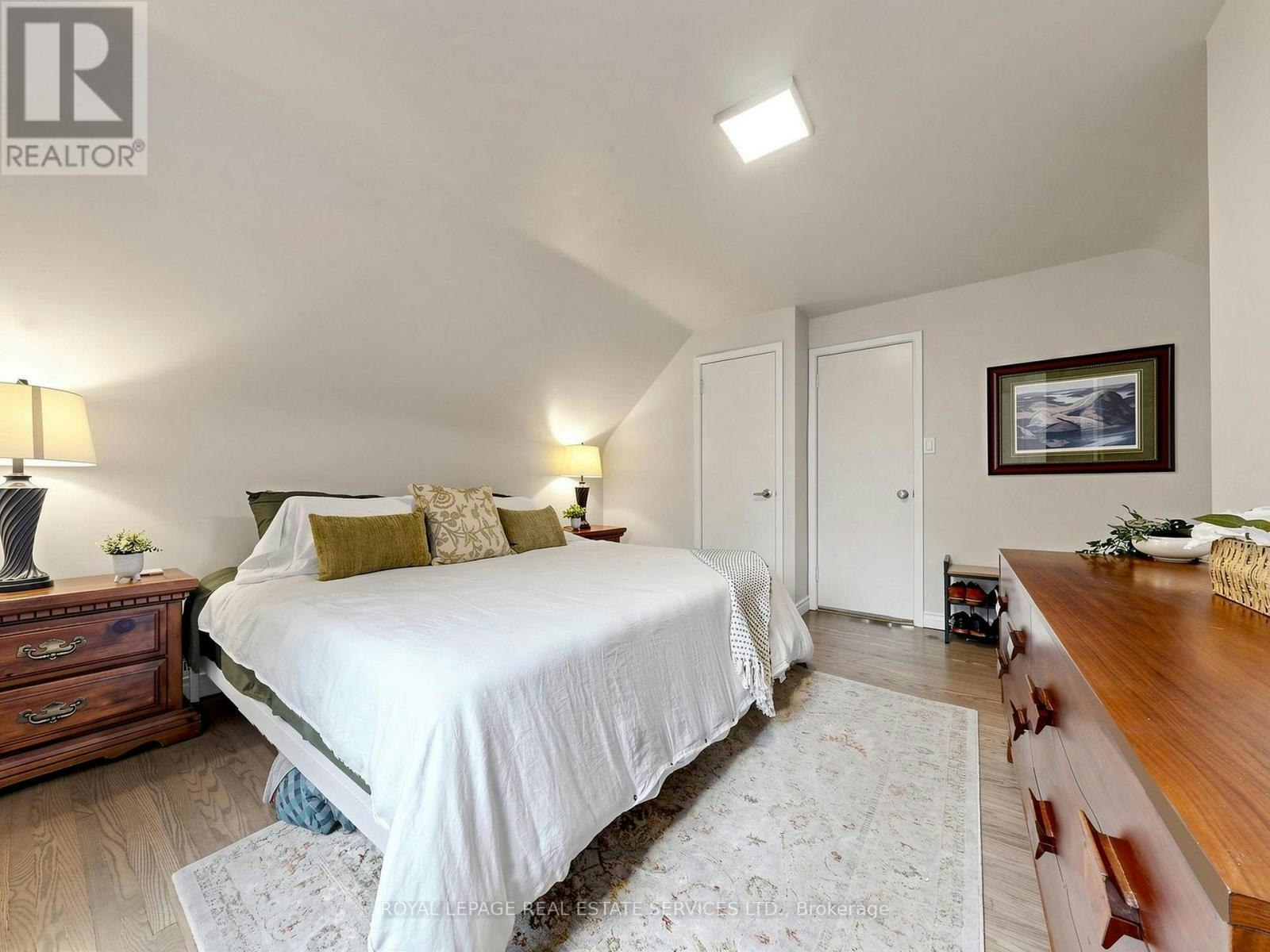 5 Ambleside Avenue, Toronto, ON, M8Z 2H5 - 19