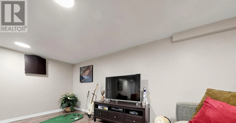 5 Ambleside Avenue, Toronto, ON, M8Z 2H5 - 31