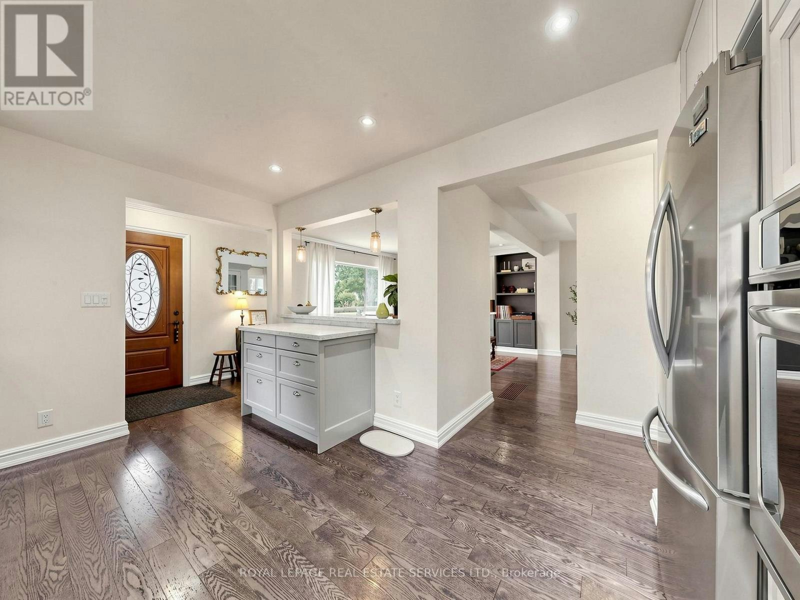 5 Ambleside Avenue, Toronto, ON, M8Z 2H5 - 15