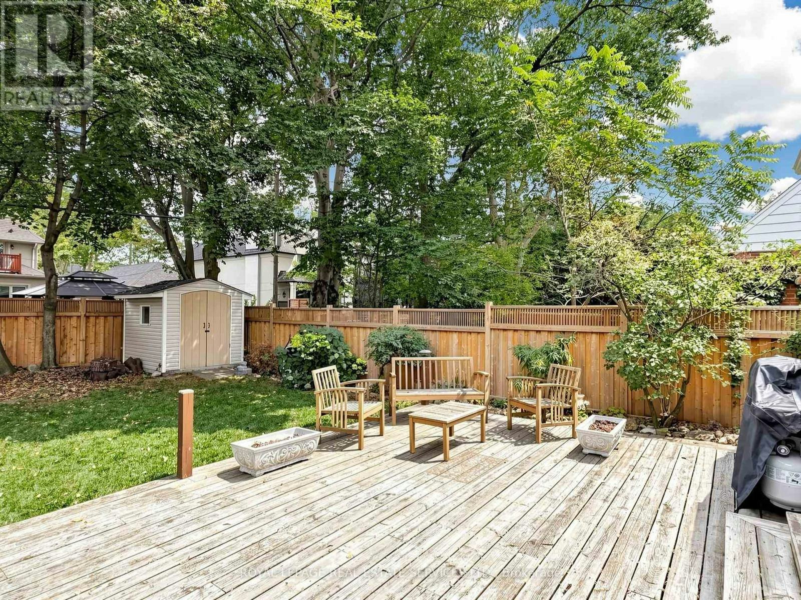 5 Ambleside Avenue, Toronto, ON, M8Z 2H5 - 42