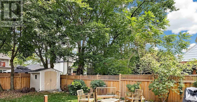 5 Ambleside Avenue, Toronto, ON, M8Z 2H5 - 42