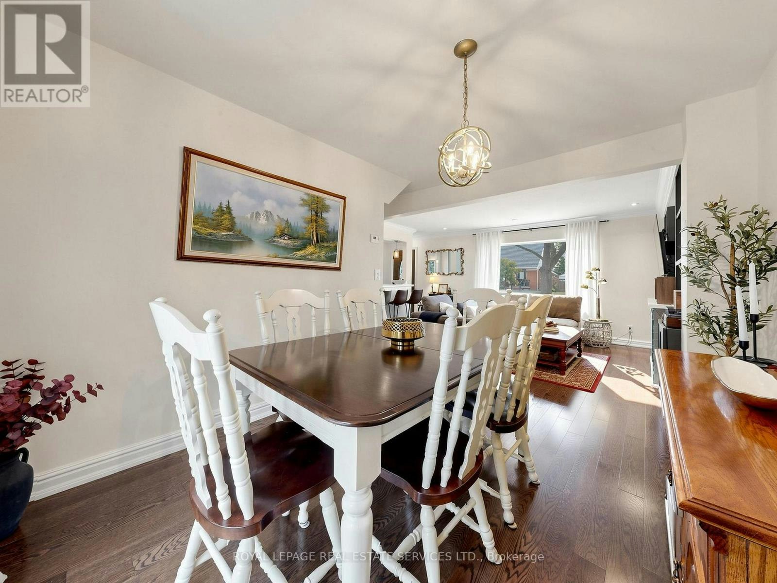 5 Ambleside Avenue, Toronto, ON, M8Z 2H5 - 10
