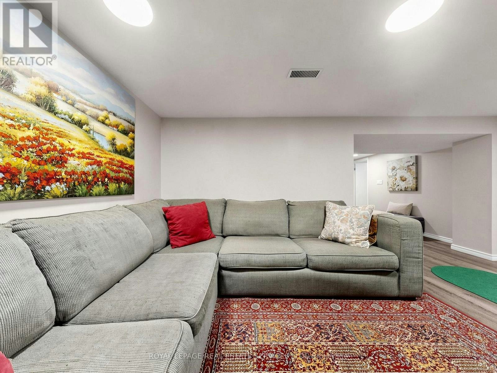 5 Ambleside Avenue, Toronto, ON, M8Z 2H5 - 30