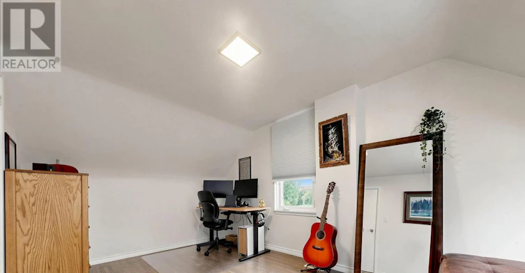 5 Ambleside Avenue, Toronto, ON, M8Z 2H5 - 25