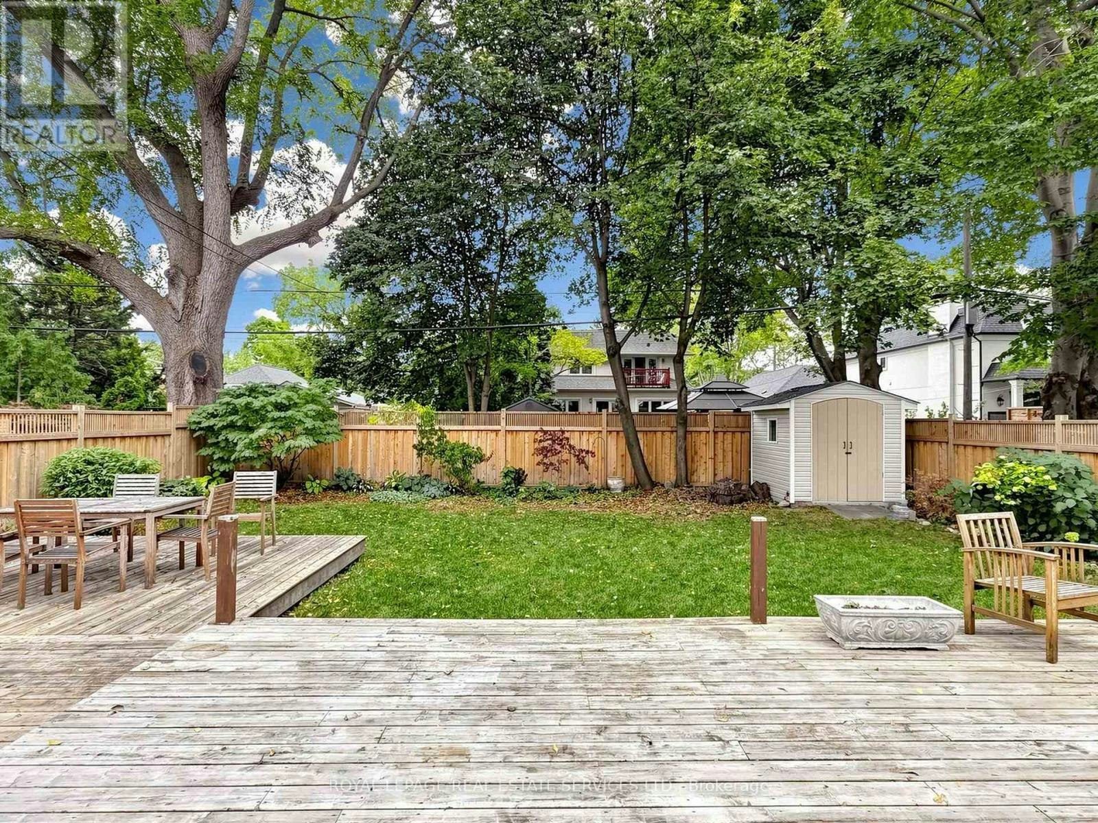 5 Ambleside Avenue, Toronto, ON, M8Z 2H5 - 43