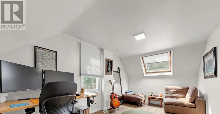 5 Ambleside Avenue, Toronto, ON, M8Z 2H5 - 23