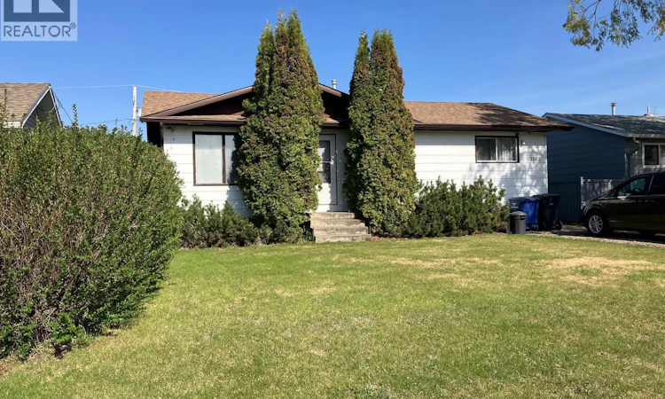 1103 3rd Street W