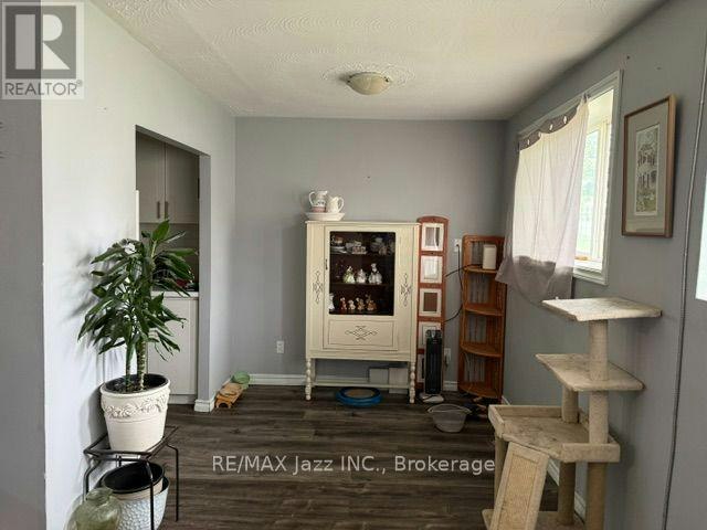 2-43 Wayne Avenue, Oshawa, ON, L1G 3P8 - 3
