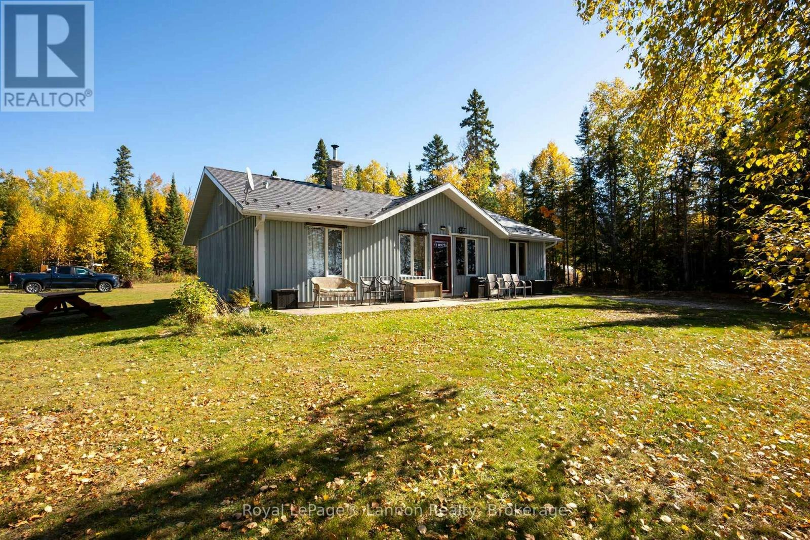 44 Hicks Road, Thunder Bay, ON, P7A 4M5