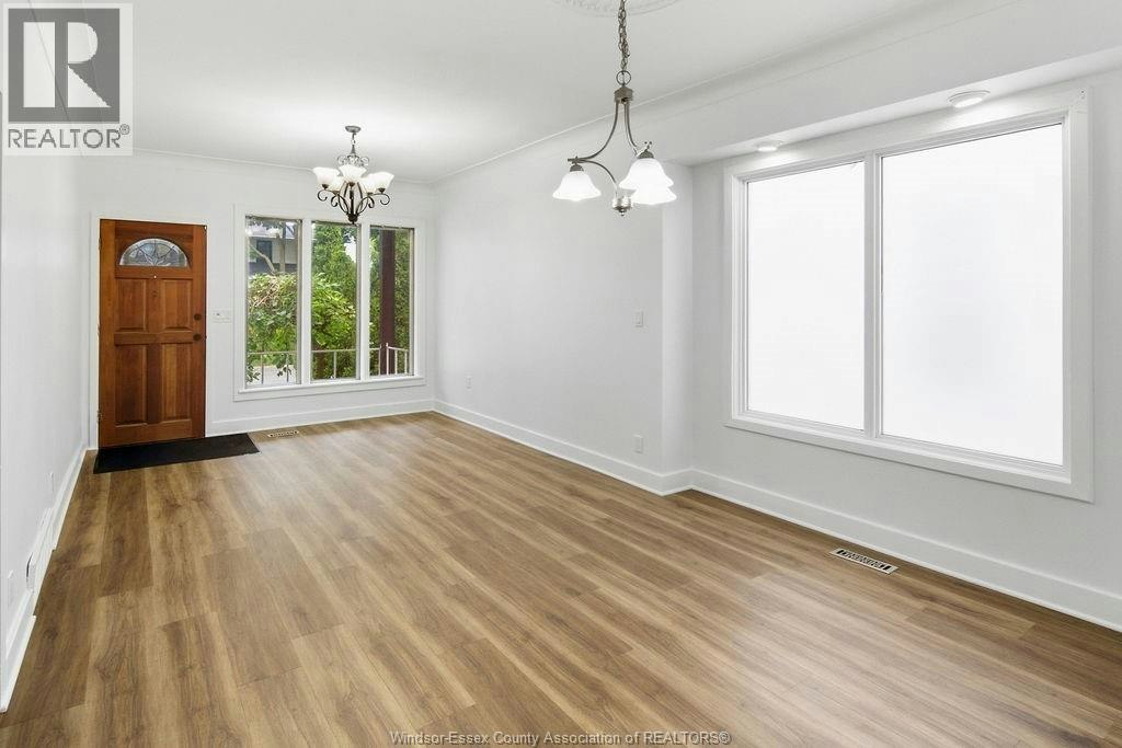 1541 Lincoln Road, Windsor, ON, N8Y 2J3 - 6