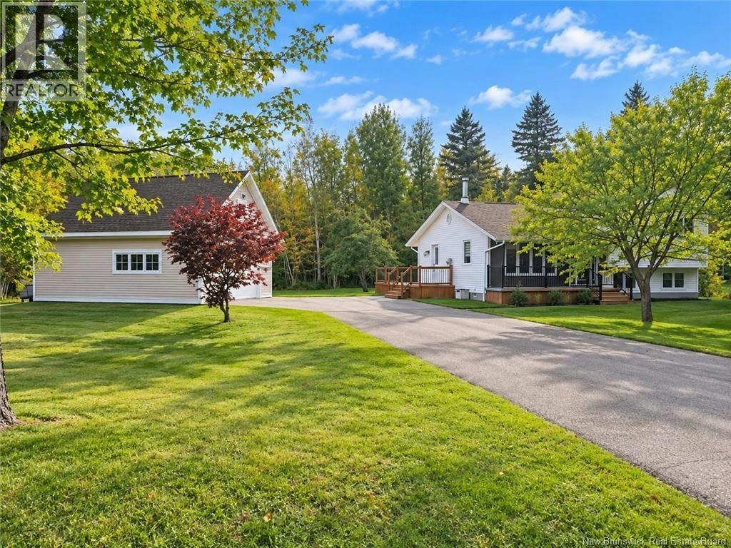 656 Sureau Blanc, Tracadie-Sheila, NB, E1X 4T9