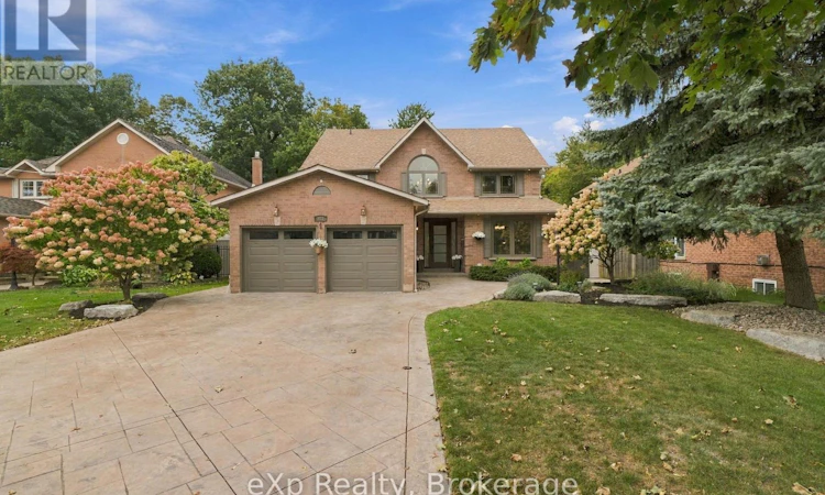 237 Lake Driveway W