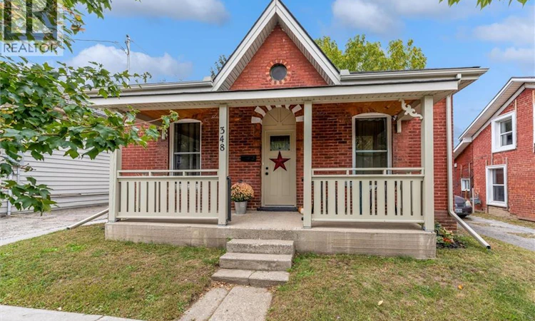 348 Dalhousie Street
