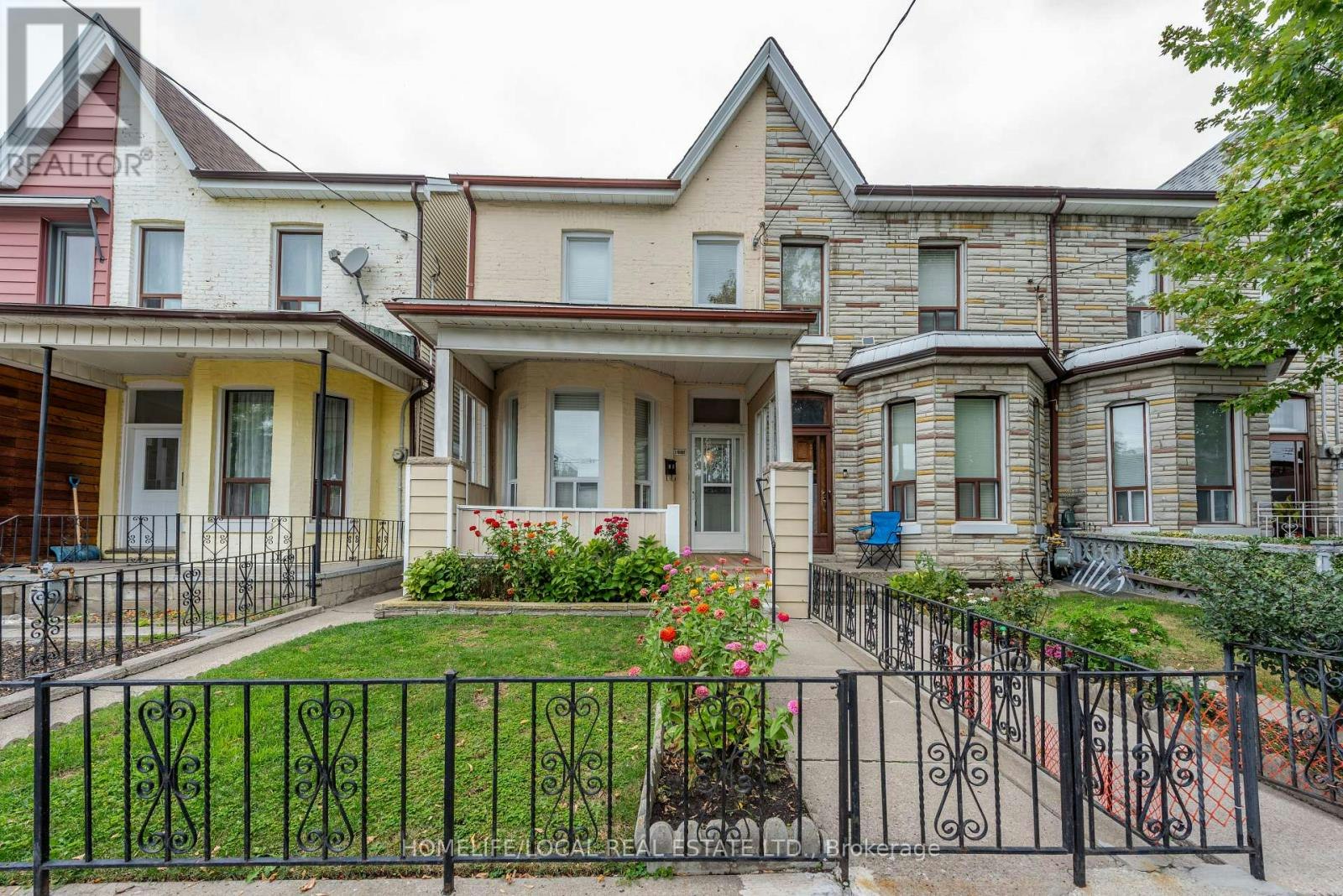 38 Gordon Street, Toronto, ON, M6K 1P6