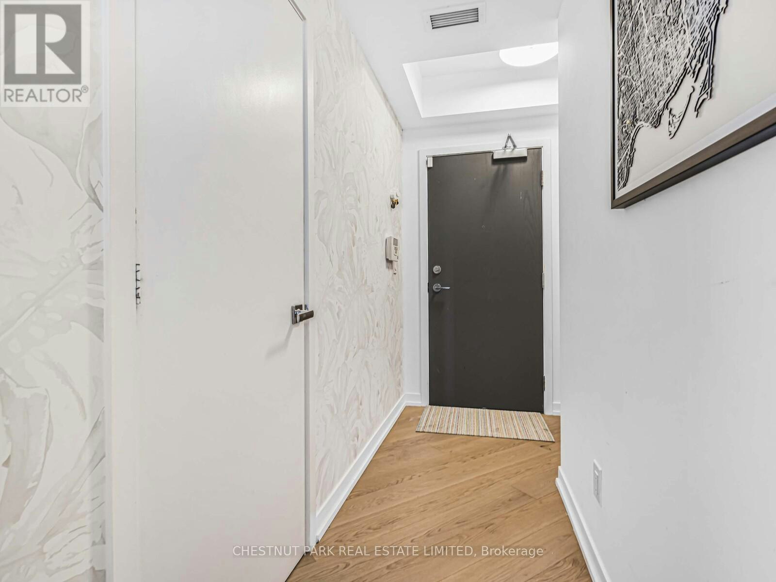 1811-21 Widmer Street, Toronto, ON, M5V 0B8 - 2
