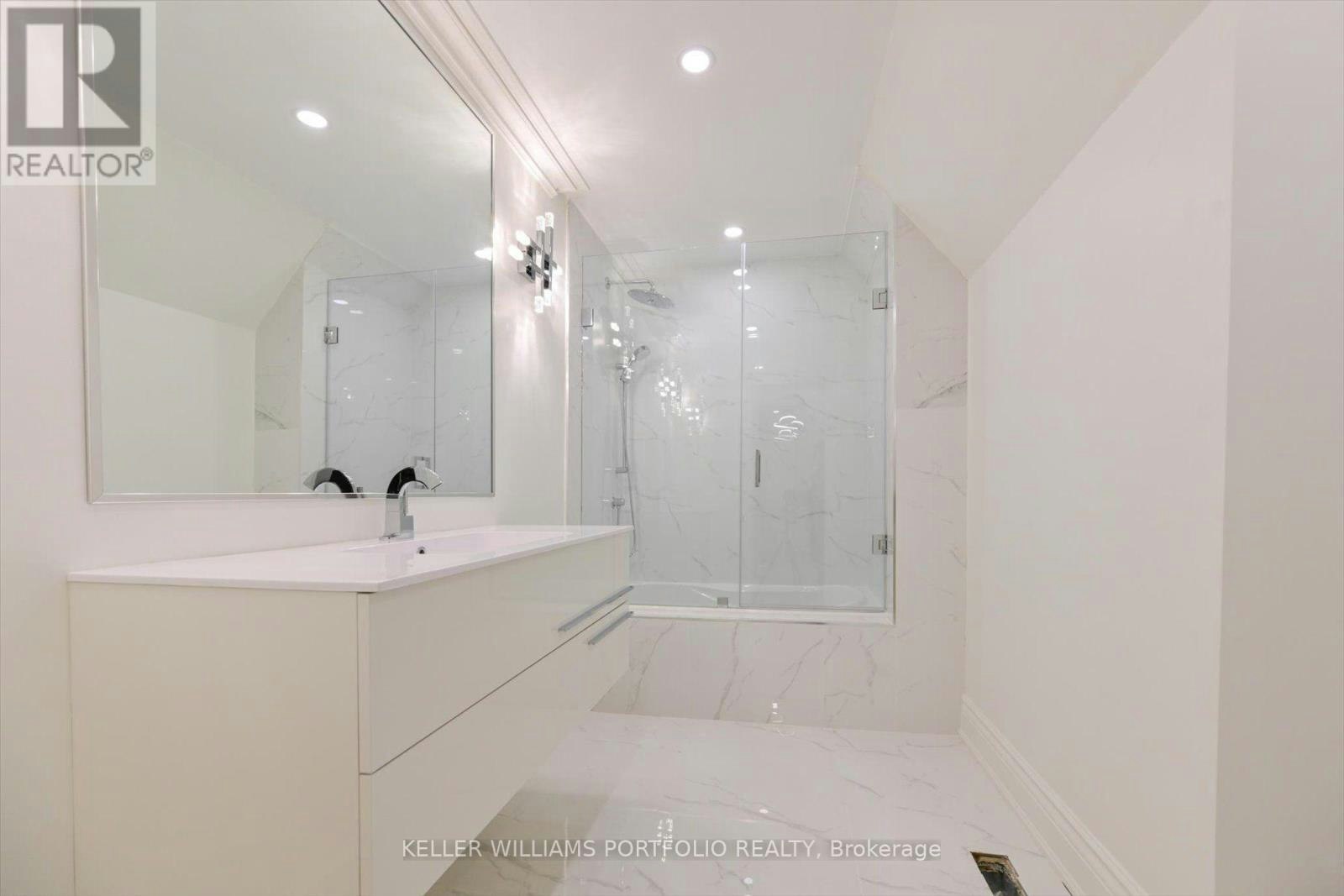 27 True Davidson Drive, Toronto, ON, M4W 3X3 - 42