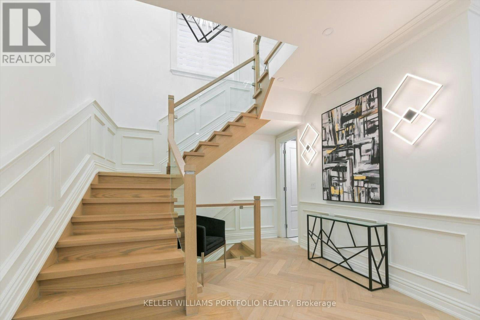 27 True Davidson Drive, Toronto, ON, M4W 3X3 - 22