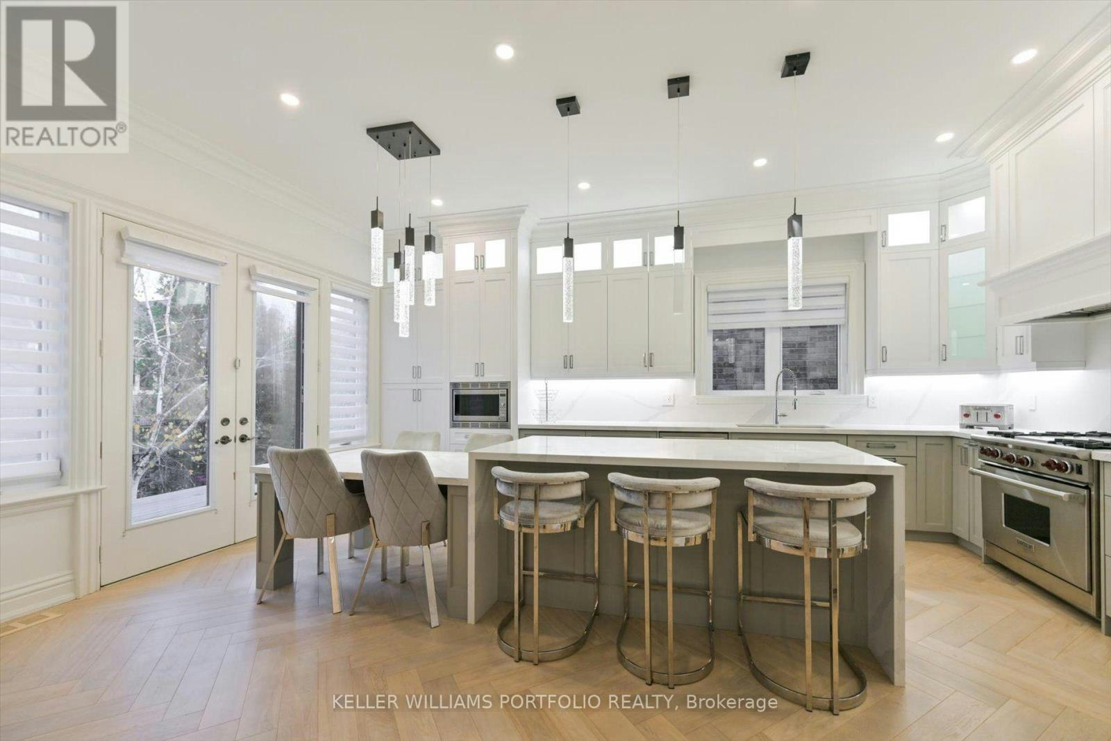 27 True Davidson Drive, Toronto, ON, M4W 3X3 - 10