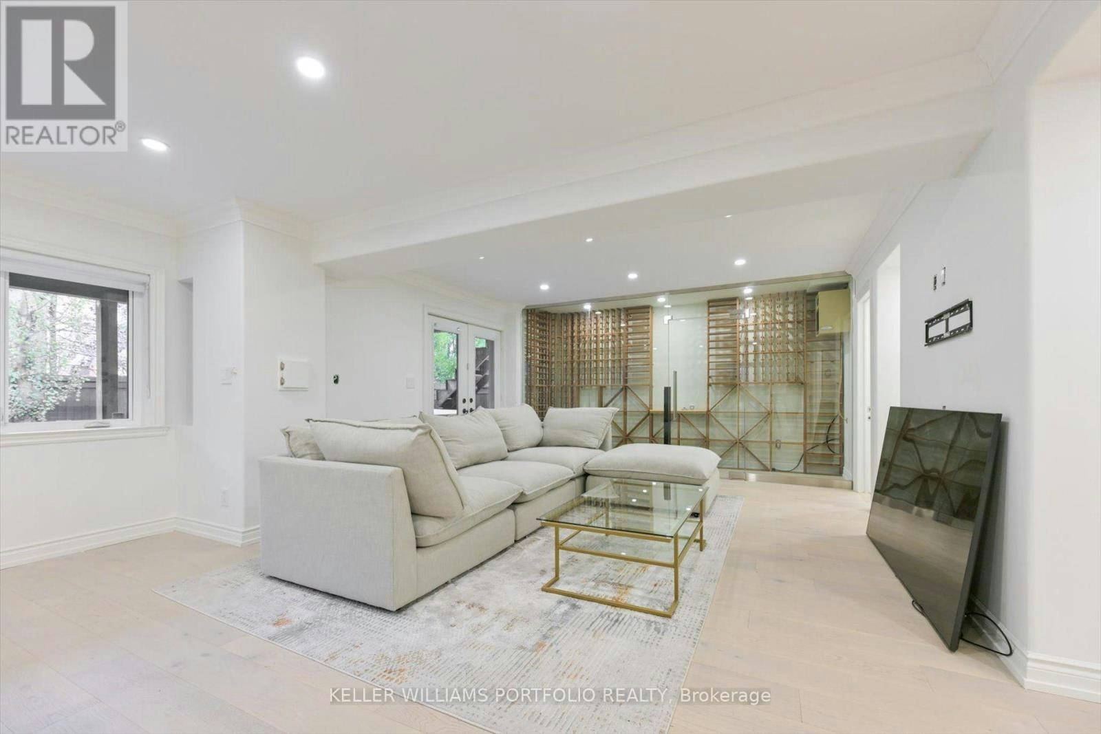 27 True Davidson Drive, Toronto, ON, M4W 3X3 - 44