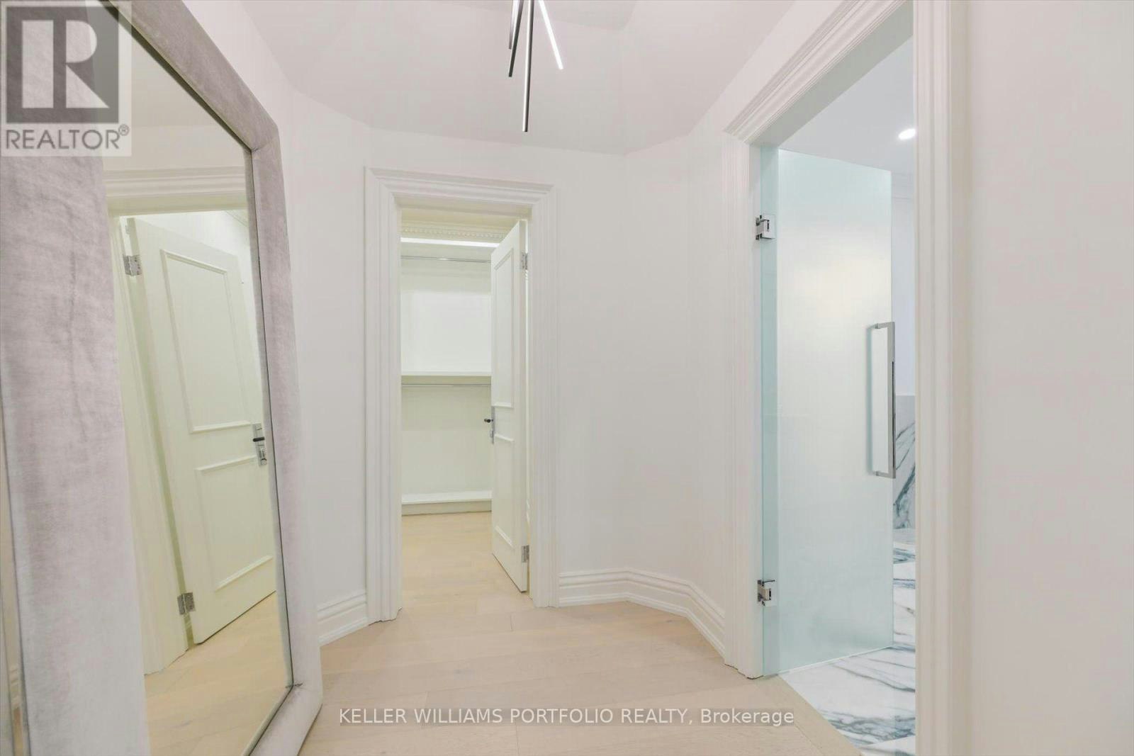 27 True Davidson Drive, Toronto, ON, M4W 3X3 - 27