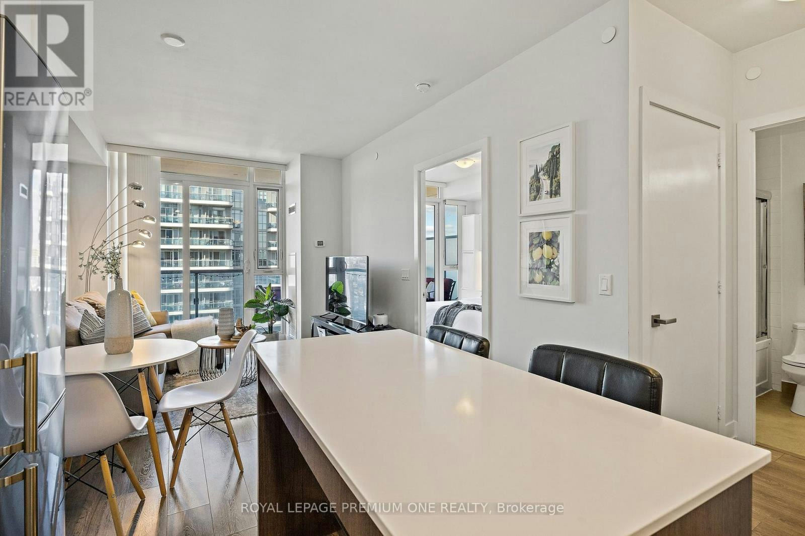 1514-9471 Yonge Street, Richmond Hill, ON, L4C 1V5 - 9