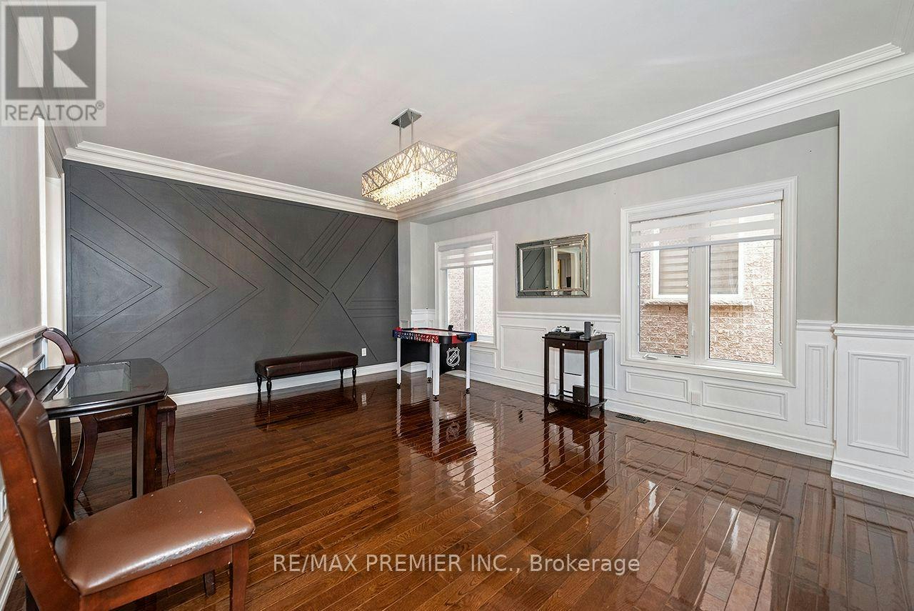 4 George Mckenzie Court, Toronto, ON, M9M 0E1 - 15