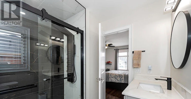 4 George Mckenzie Court, Toronto, ON, M9M 0E1 - 43