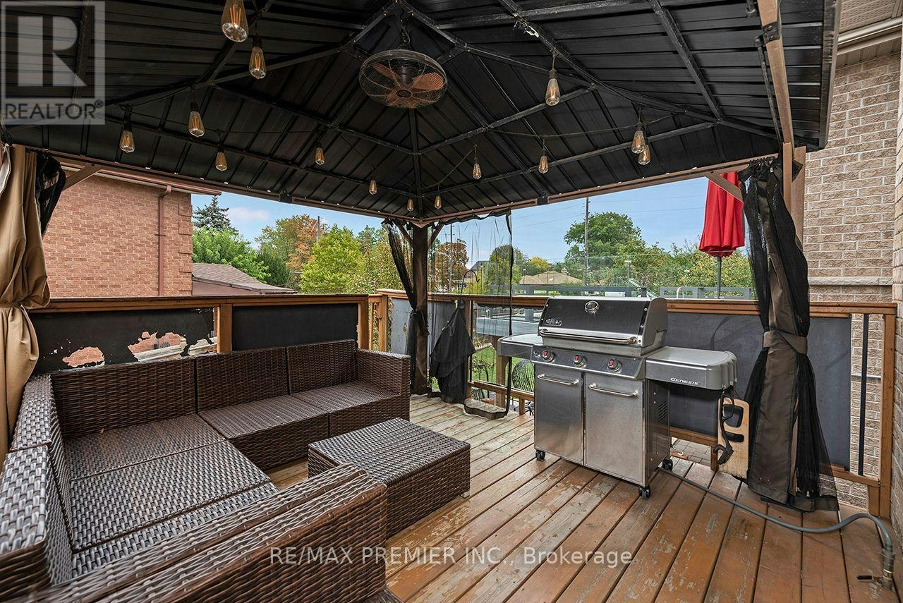 4 George Mckenzie Court, Toronto, ON, M9M 0E1 - 48