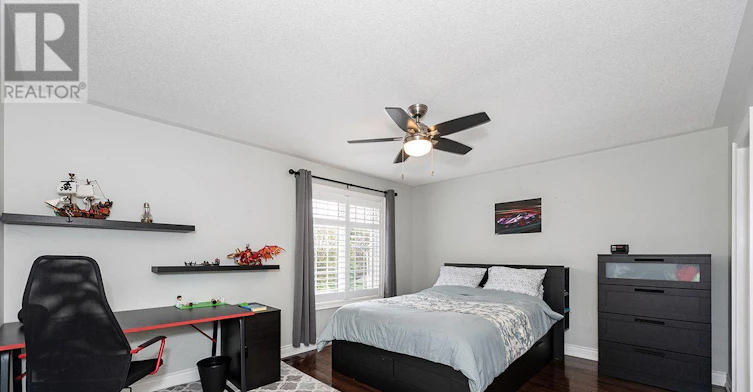 4 George Mckenzie Court, Toronto, ON, M9M 0E1 - 39