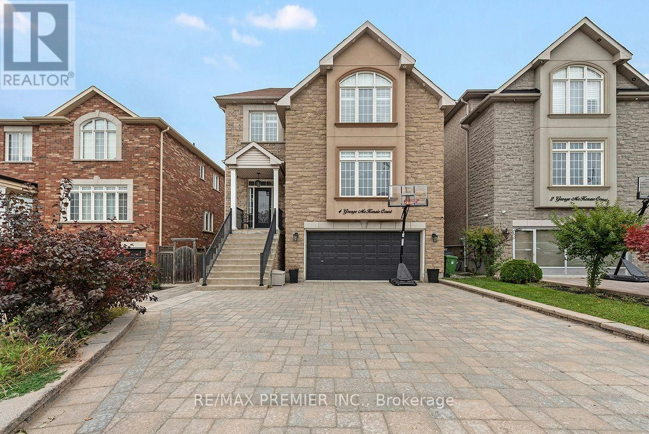 4 George Mckenzie Court, Toronto, ON, M9M 0E1