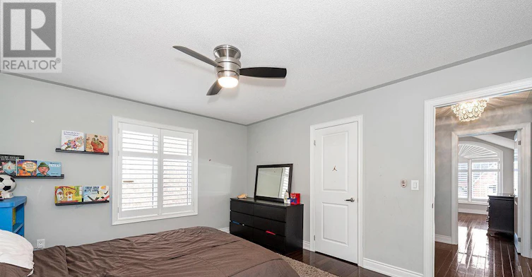 4 George Mckenzie Court, Toronto, ON, M9M 0E1 - 37