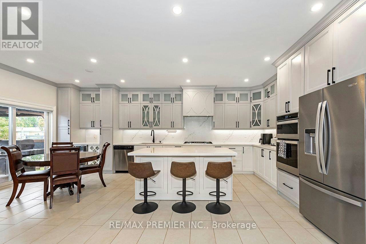 4 George Mckenzie Court, Toronto, ON, M9M 0E1 - 22
