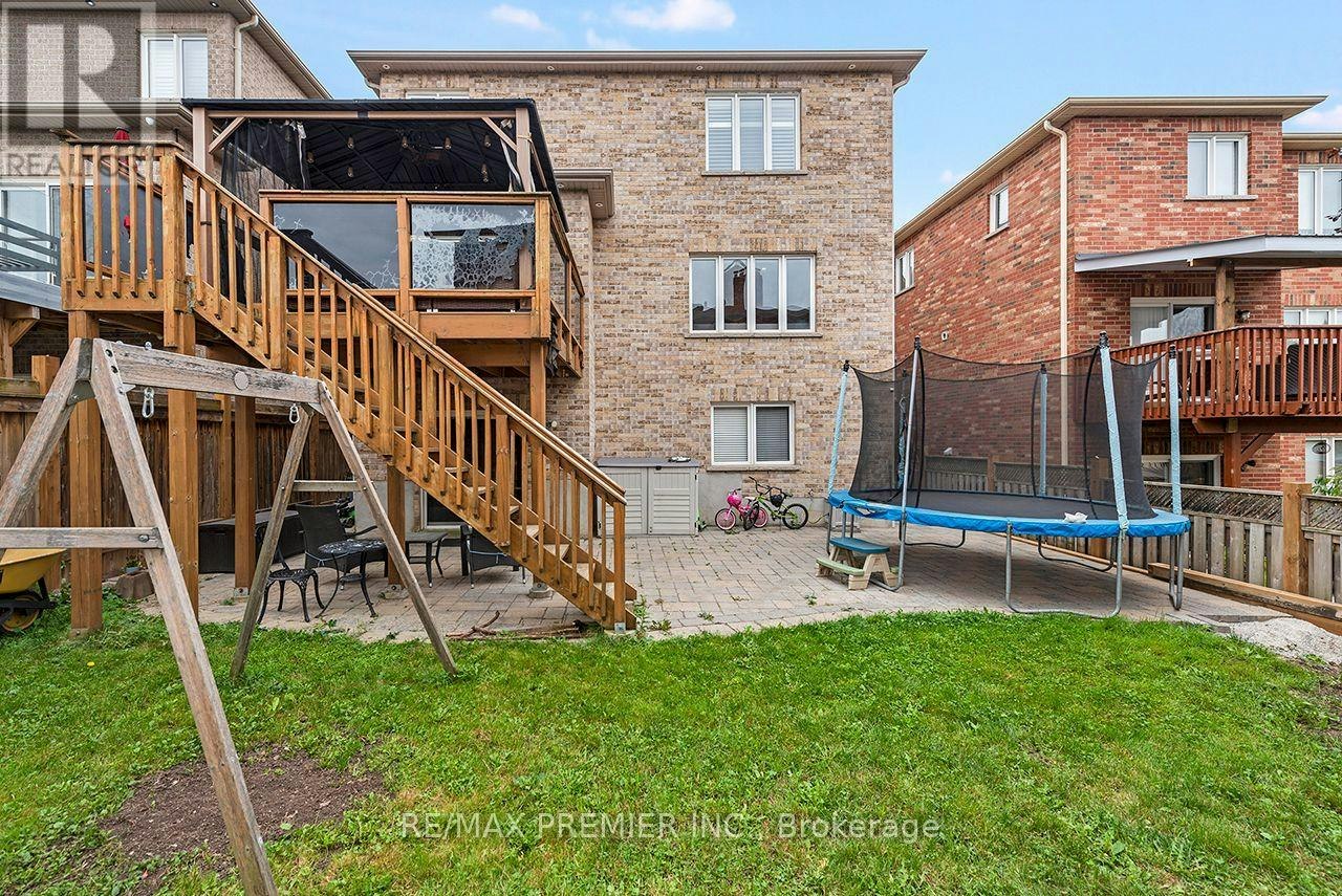 4 George Mckenzie Court, Toronto, ON, M9M 0E1 - 45