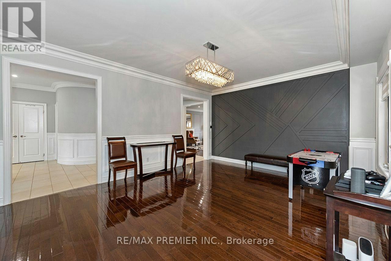 4 George Mckenzie Court, Toronto, ON, M9M 0E1 - 16