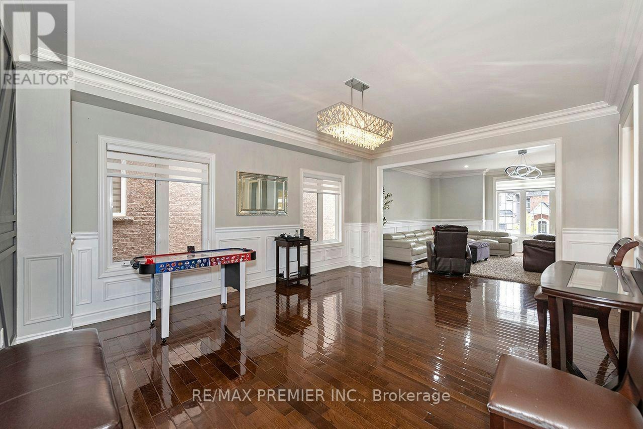 4 George Mckenzie Court, Toronto, ON, M9M 0E1 - 17